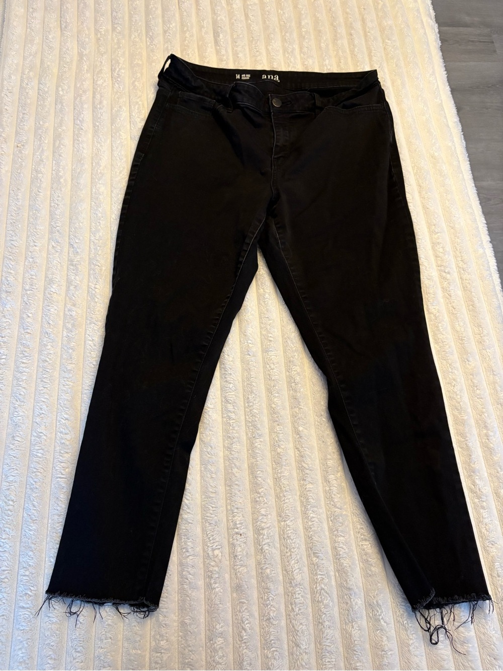 a.n.a Black Cropped Raw-Hem Jeans